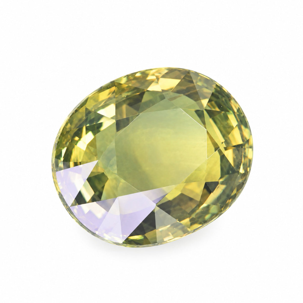 Side profile view showing girdle thickness and pavilion depth of 5.11ct oval sapphire