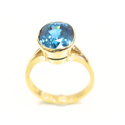 Aurora Zircon – Handcrafted 18K Gold Blue Zircon Ring | Shiraz Jewelry Chiang Mai