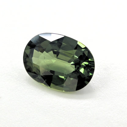 Oval cut 2.35 carat natural green sapphire mined in Thailand, very clean with excellent luster, loose gemstone for jewelry making.