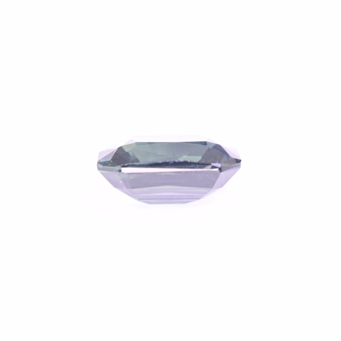High quality unheated blue green sapphire 2.12 carat precision cut