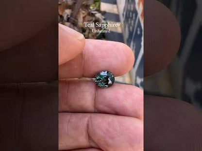 Small yet mighty, our unheated sapphires are curated from nature and crafted by experts in Chiang Mai, Thailand 🇹🇭