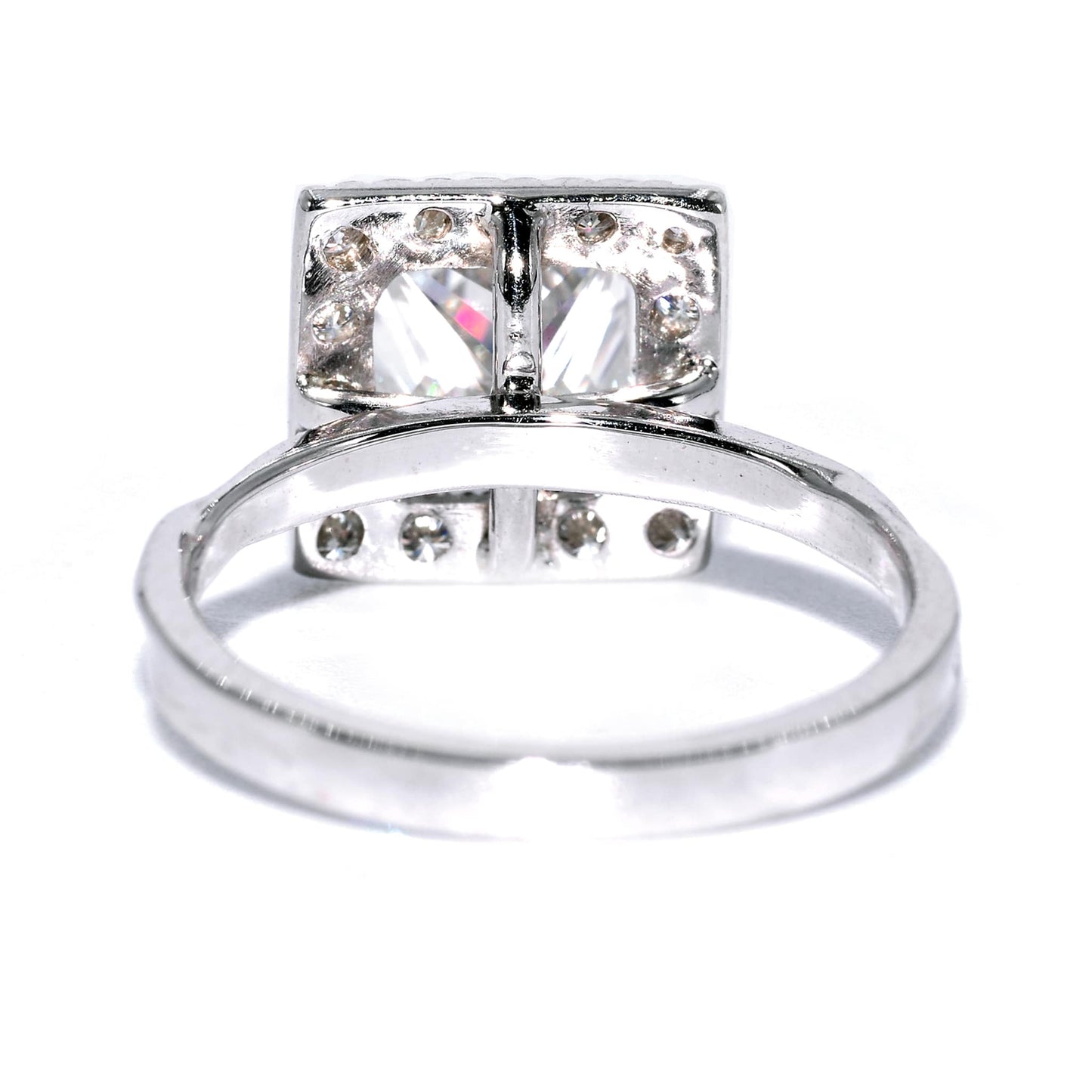 Construction view of the princess cut moissanite ring