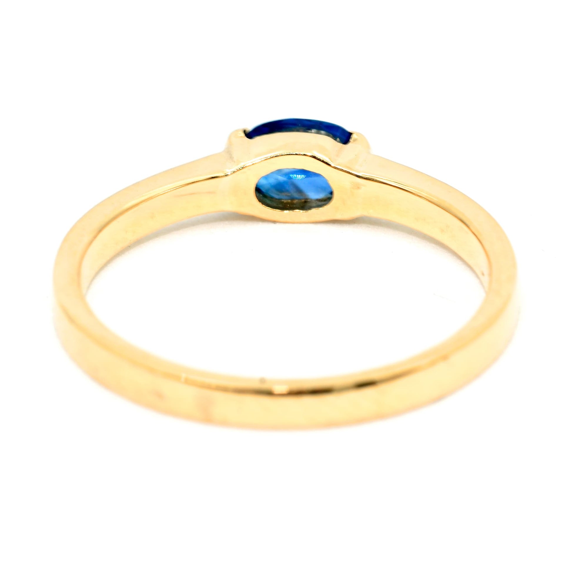 Blue sapphire ring with handmade band